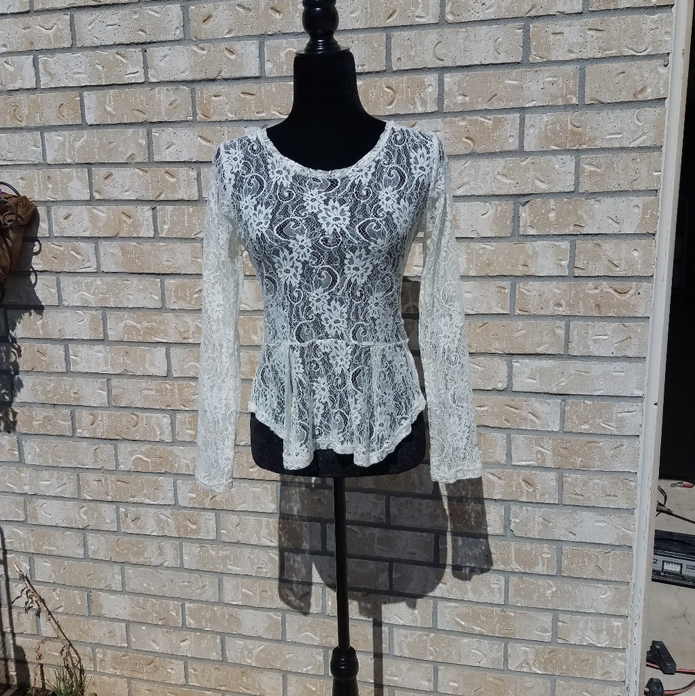 Lace top by dELiA*s